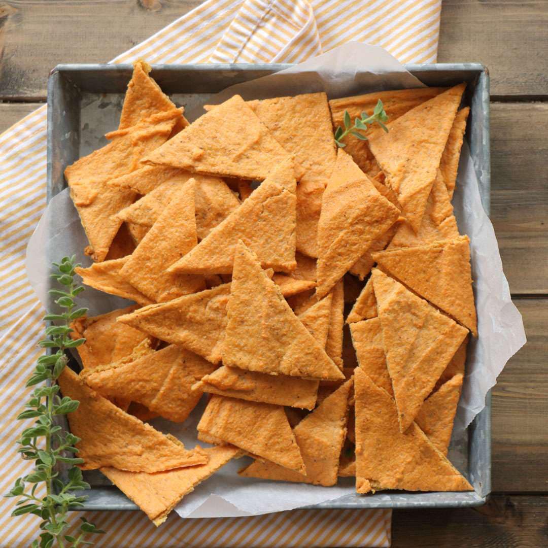 DORITOS ΜΕ ΚΟΚΚΙΝΕΣ ΦΑΚΕΣ